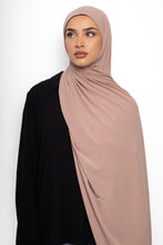 Load image into Gallery viewer, Lycra stitched hijab dusty pink